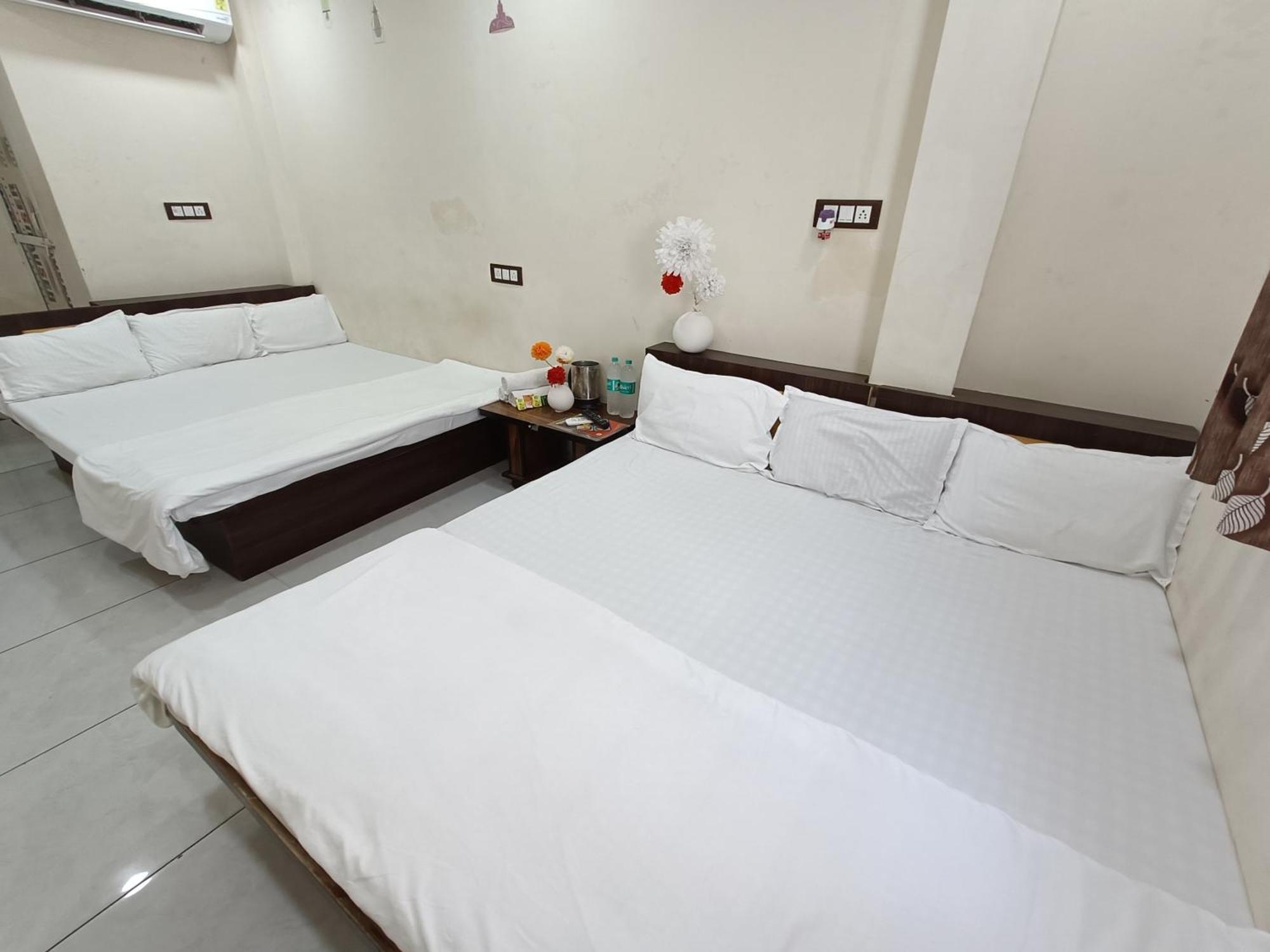 Hotel S Tower Ujjain Exterior photo